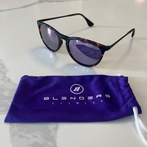 Blenders Women's Polarized North Park Collection Rosemary Beach Sunglasses